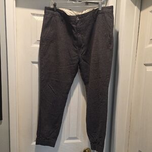 Levi's Men's Charcoal Chinos